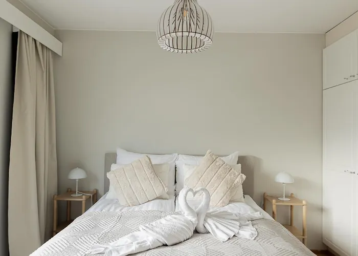 Arctic Grandeur By Booklapland * Ροβανιέμι